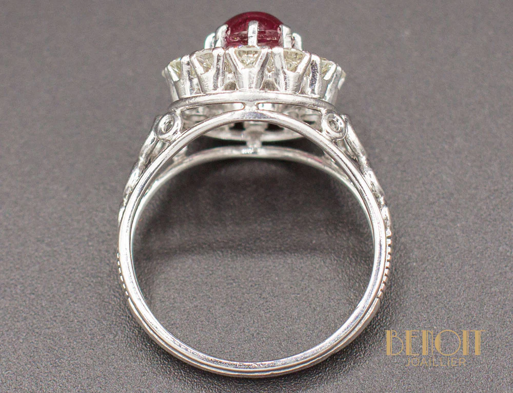 Bague Rubis Cabochon Diamants - Image 5