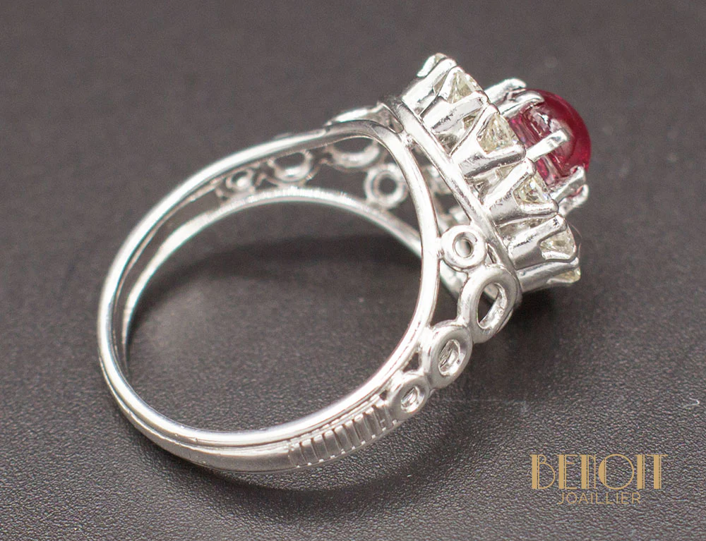 Bague Rubis Cabochon Diamants - Image 6