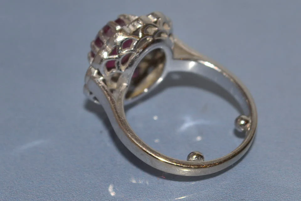 Bague rubis diamants et or - Image 2