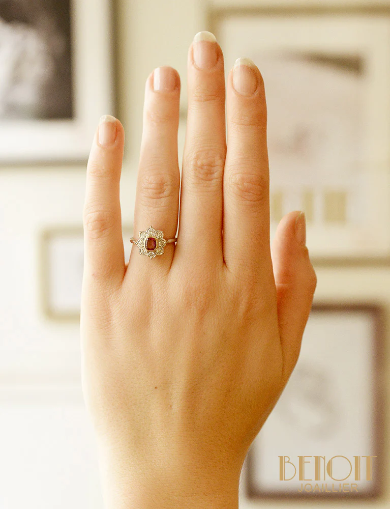 Bague Rubis Entourage Diamants - Image 6