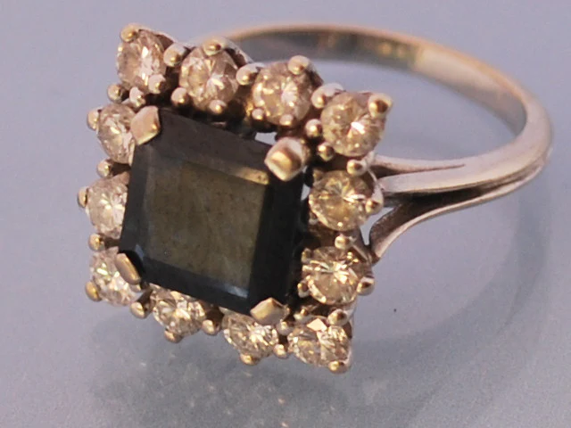 Bague saphir diamants et or - Image 2