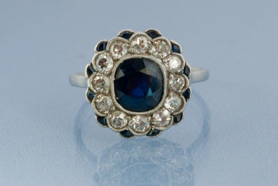 Bague Saphir, diamants et Platine