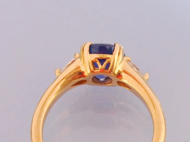 Bague saphir diamants or jaune 18 carats - Image 4