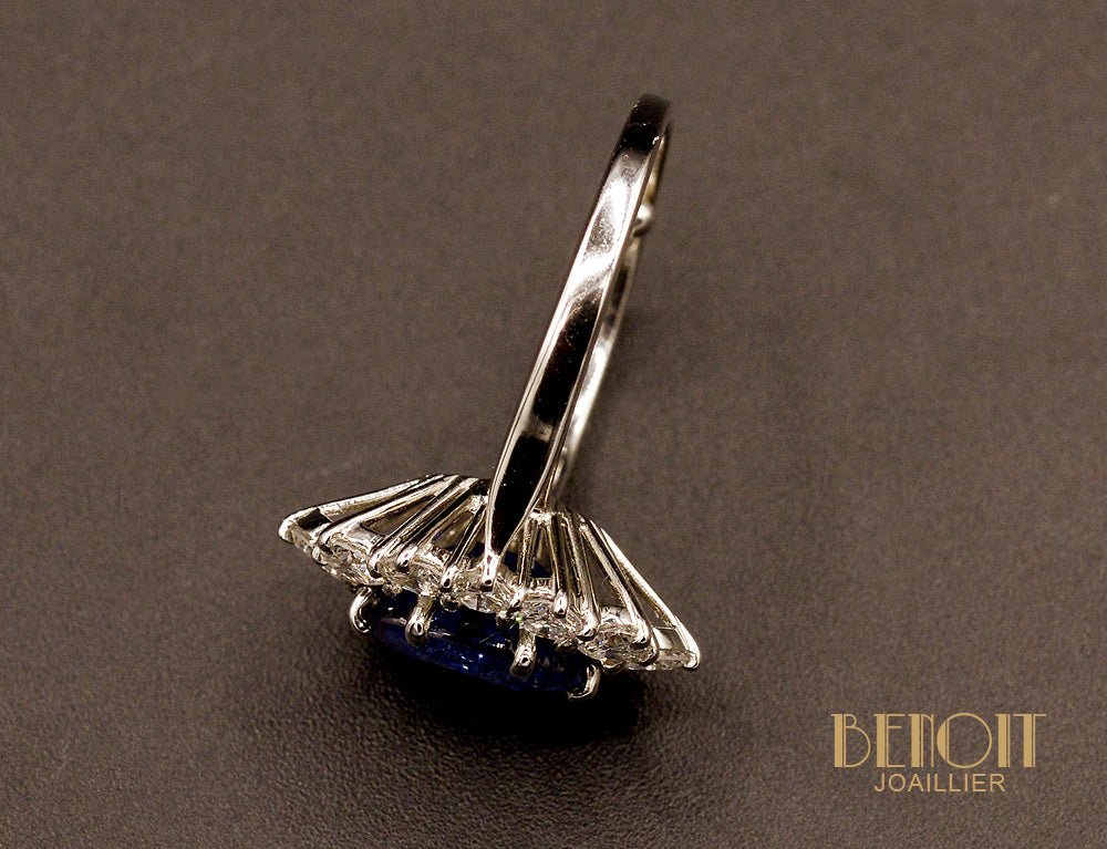 Bague Saphir Entourage Diamants - Image 5