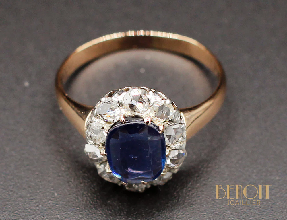 Bague Saphir Entourage Diamants - Image 6