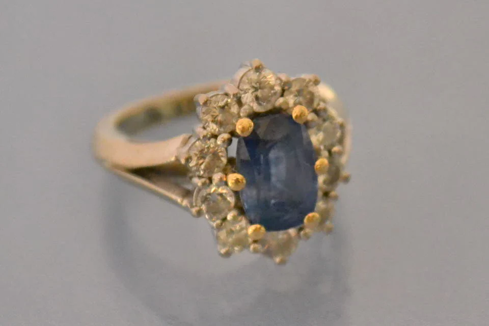 Bague saphir et diamants - Image 3