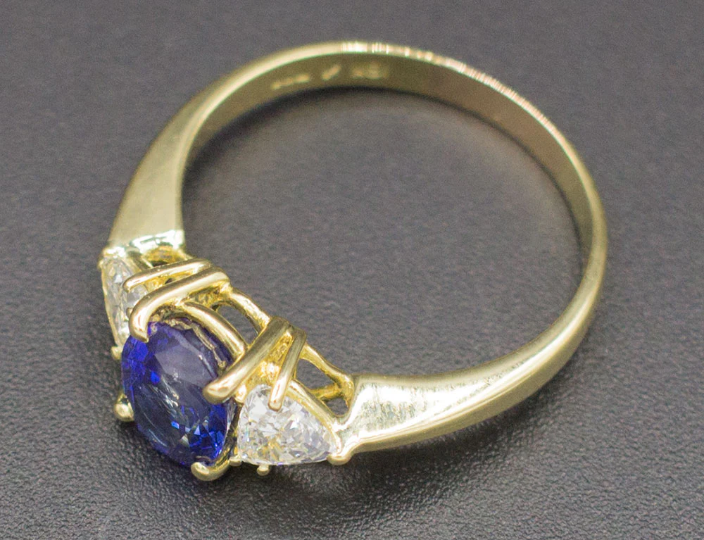 Bague Saphir et Diamants Triangle - Image 5