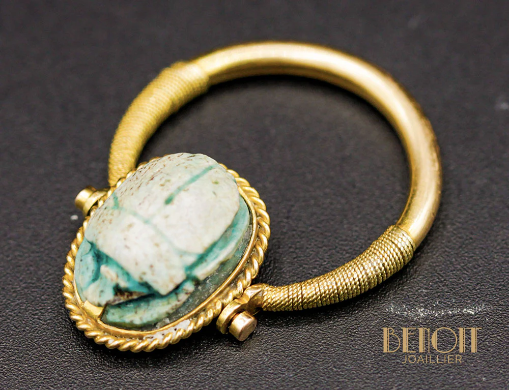 Bague Scarabée Egyptien Or Jaune - Image 4