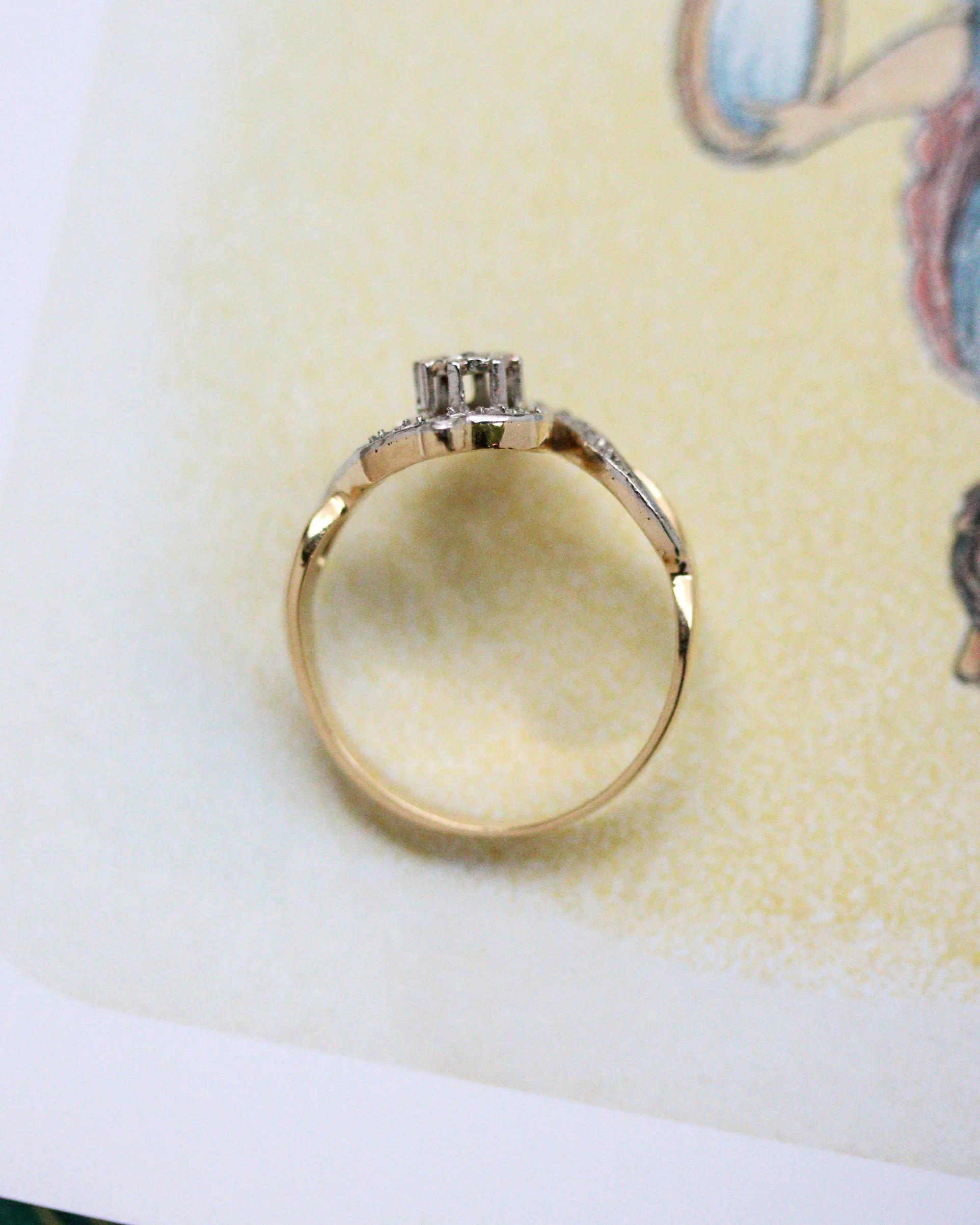 Bague Solitaire Ancienne Tourbillon Or et Diamants - Image 4
