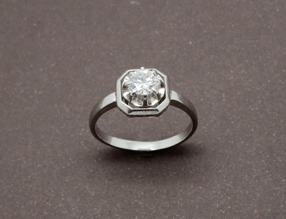 Bague Solitaire Diamant Art Déco - Image 2