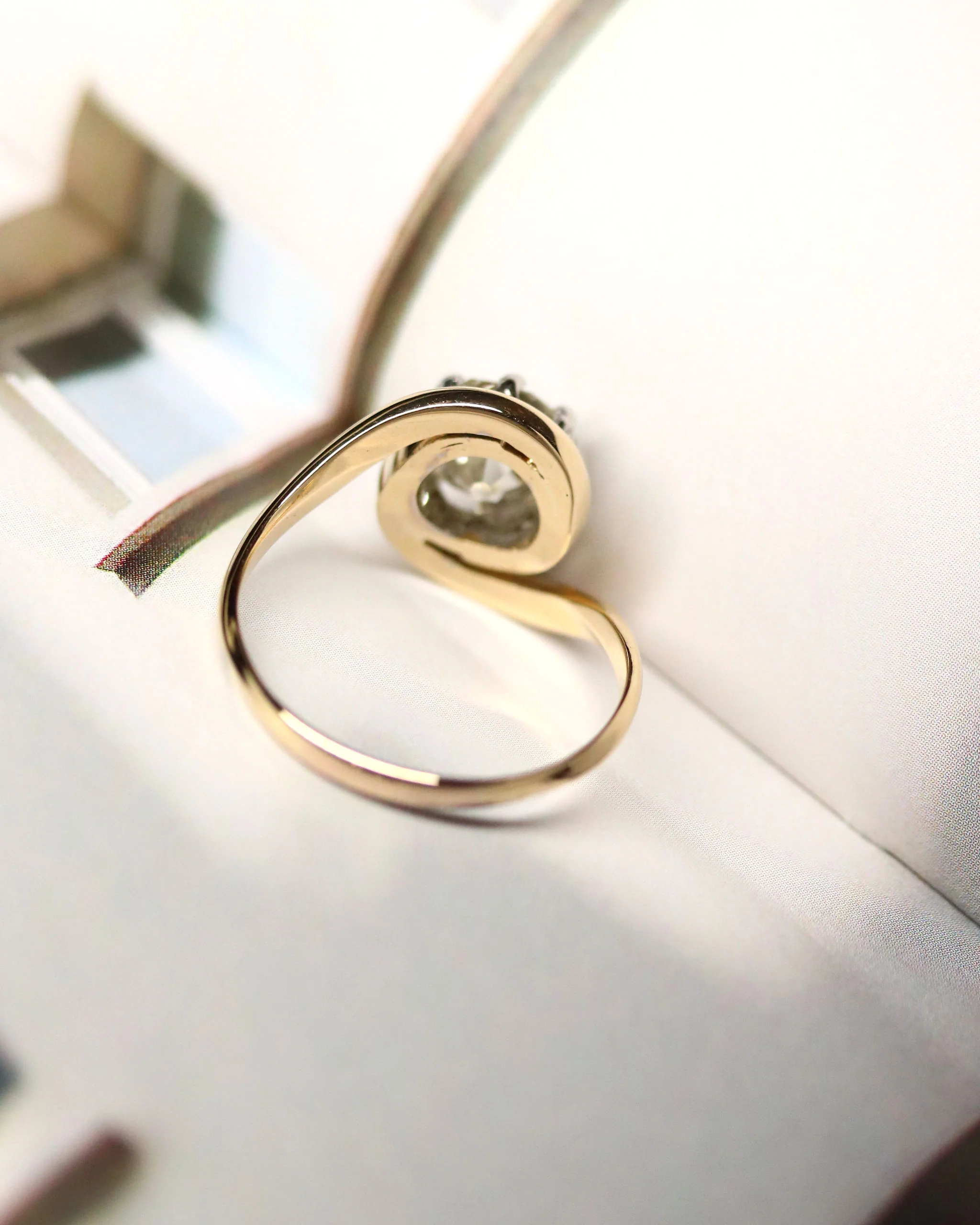Bague Solitaire Tourbillon Diamant et Or - Image 3