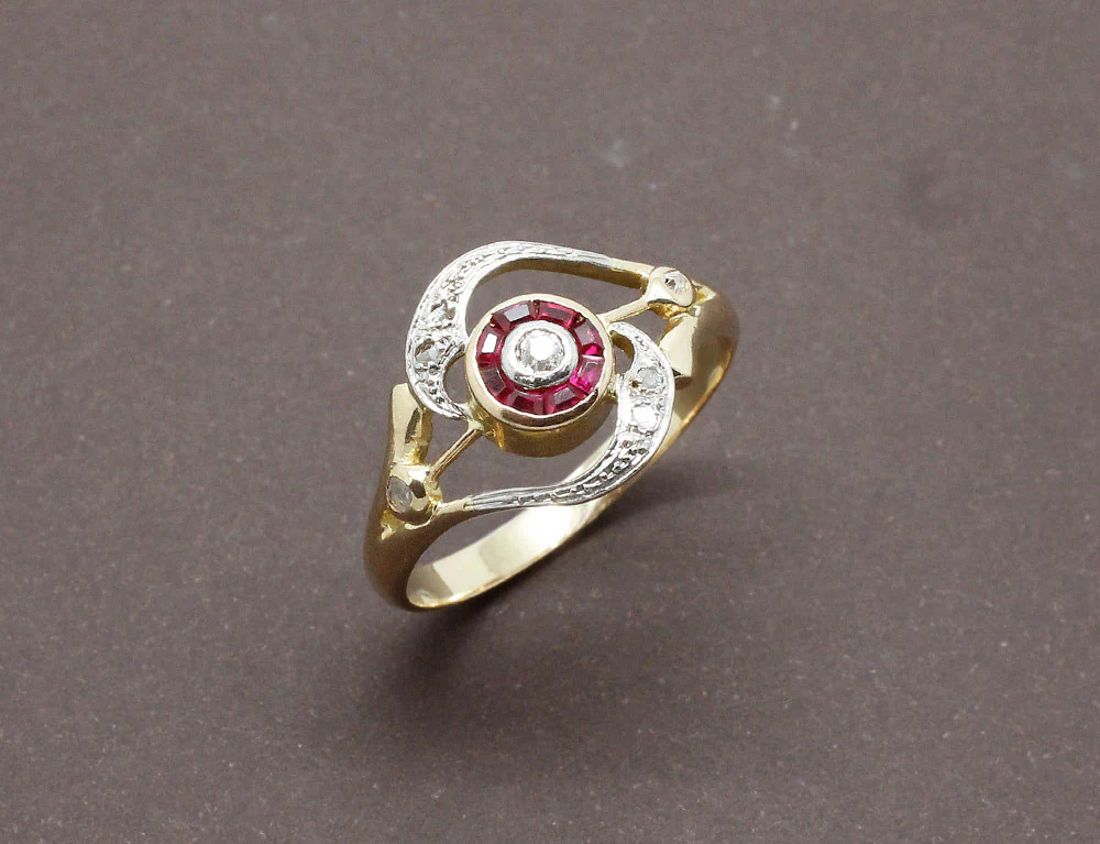 Bague Style Tourbillon Diamants Or Jaune