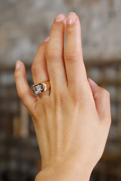 Bague Tank Or Jaune et Diamant - Image 7