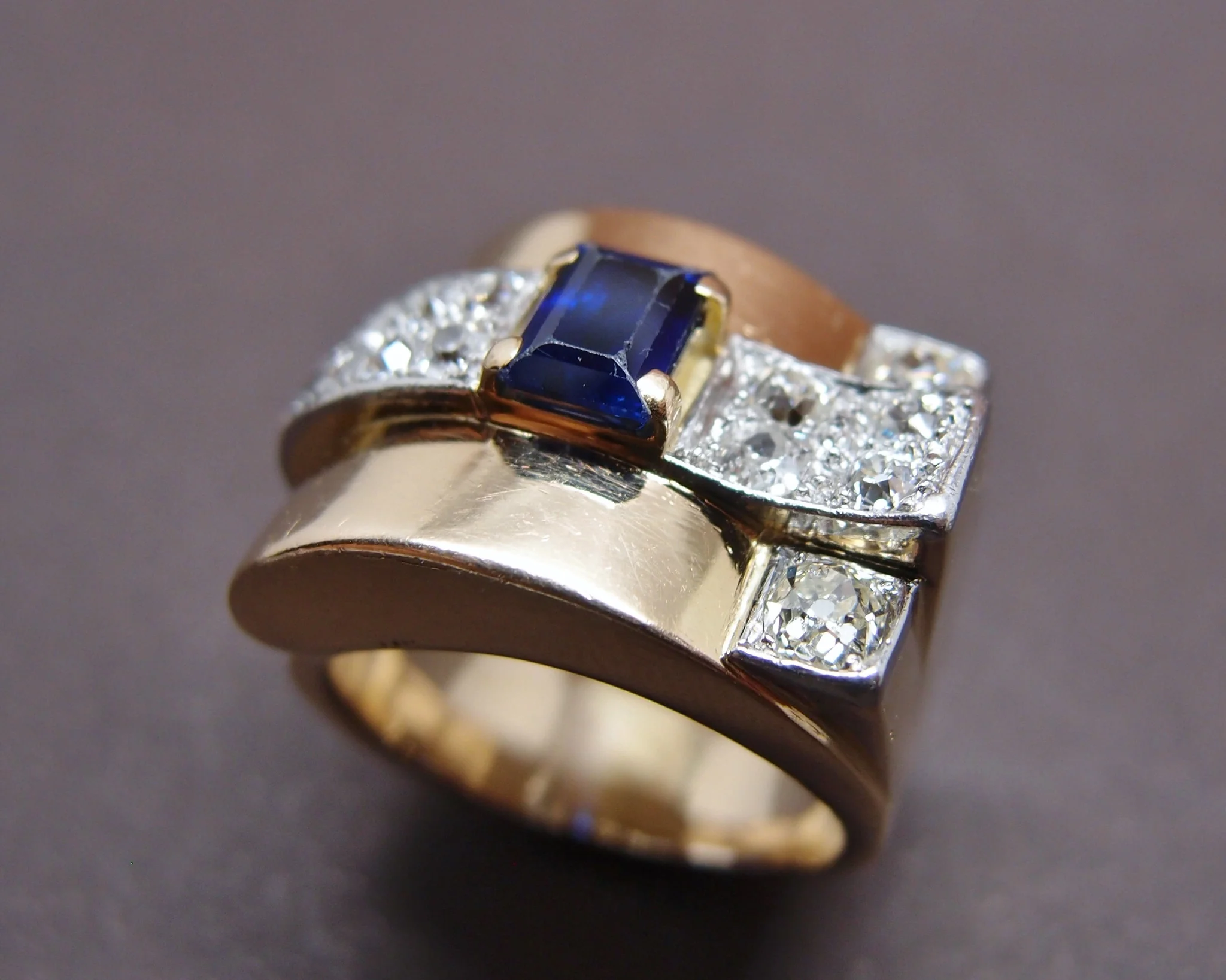 Bague "Tank" or, platine, saphir et diamants - Image 5