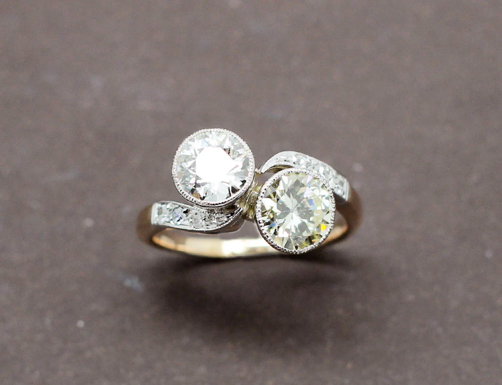 Bague Toi et Moi Diamants Jaune et Blanc - Image 2