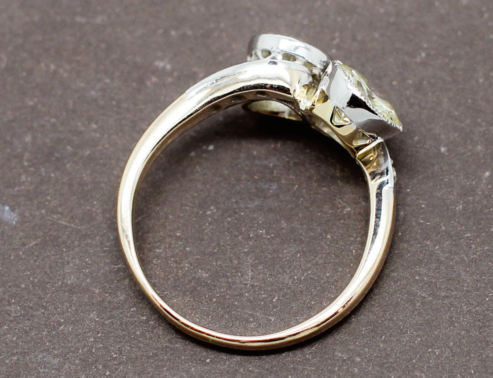 Bague Toi et Moi Diamants Jaune et Blanc - Image 4