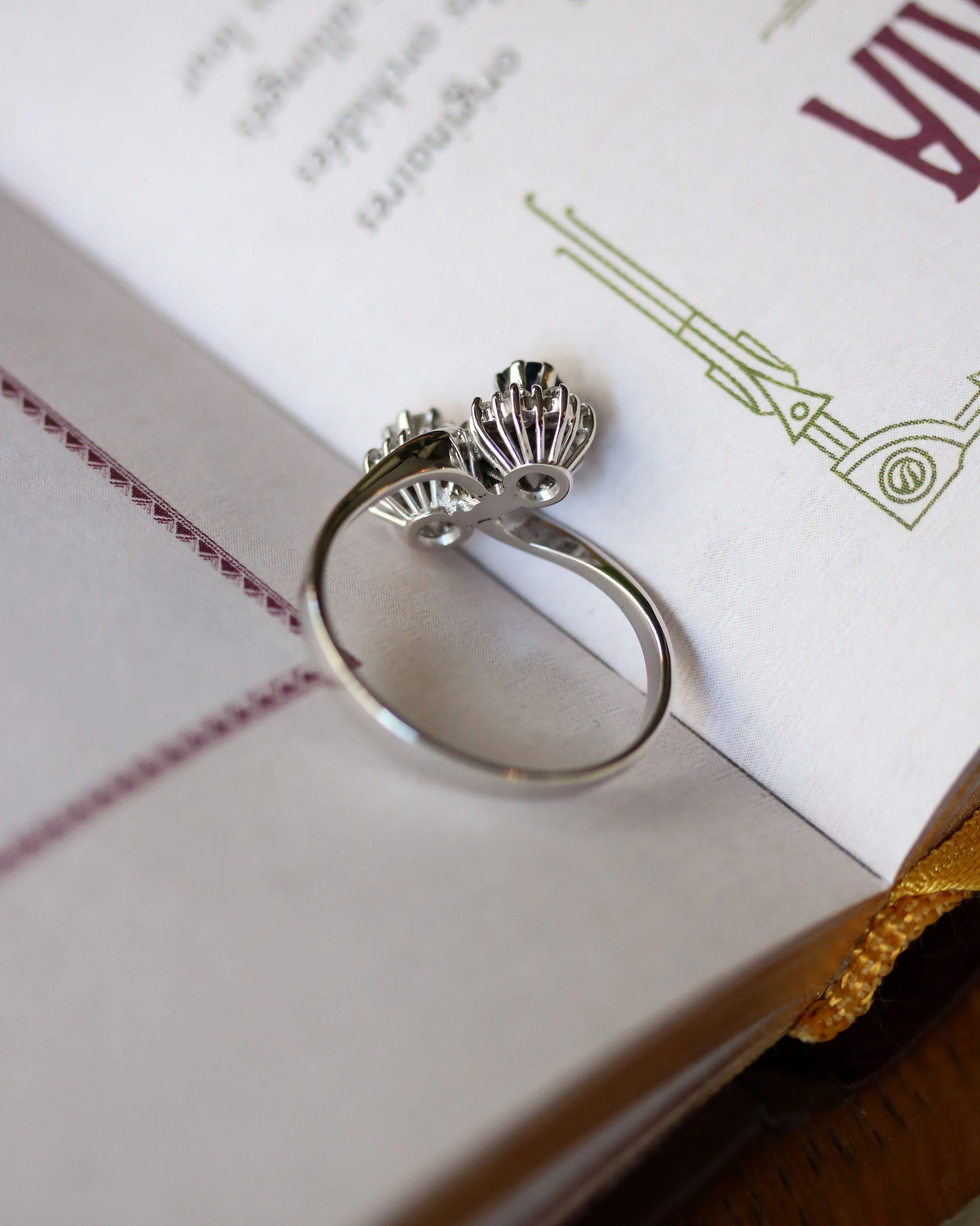 Bague Toi et Moi Or Blanc Saphir et Diamant - Image 3