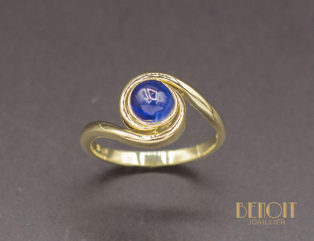 Bague Tourbillon Cabochon Saphir - Image 2
