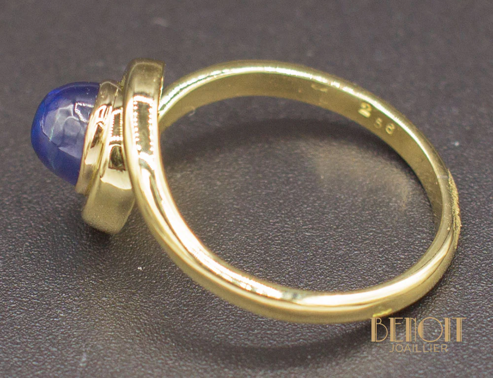Bague Tourbillon Cabochon Saphir - Image 4