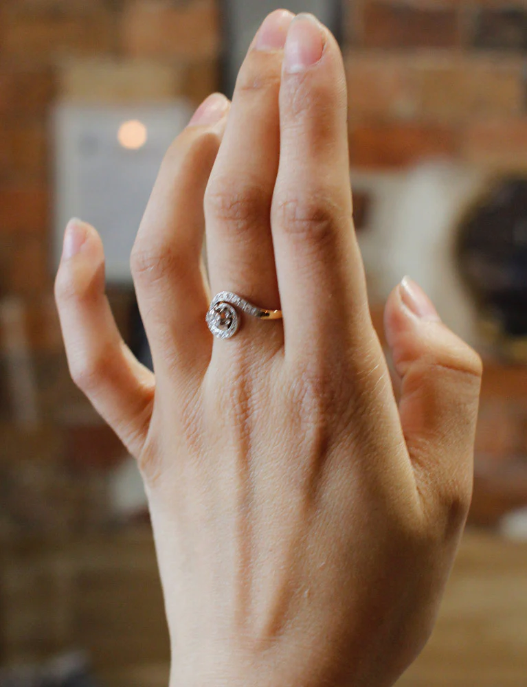 Bague Tourbillon Diamants - Image 6