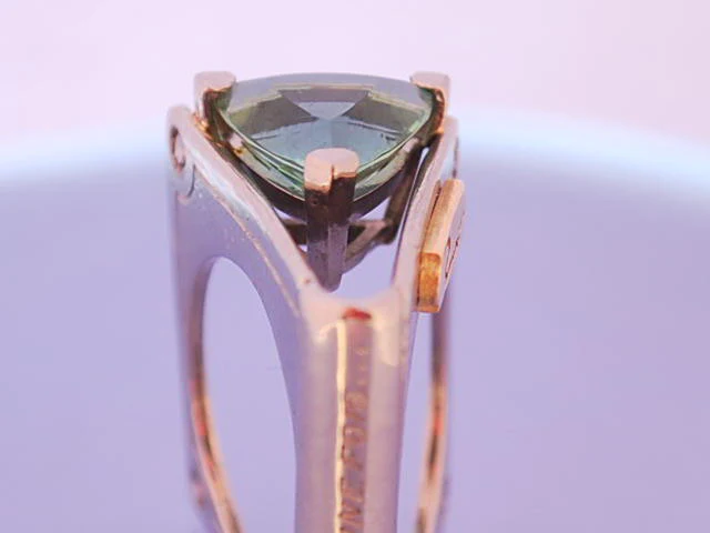 Bague tourmaline verte en forme de livre en Or 18 carat "Benoit - Image 3