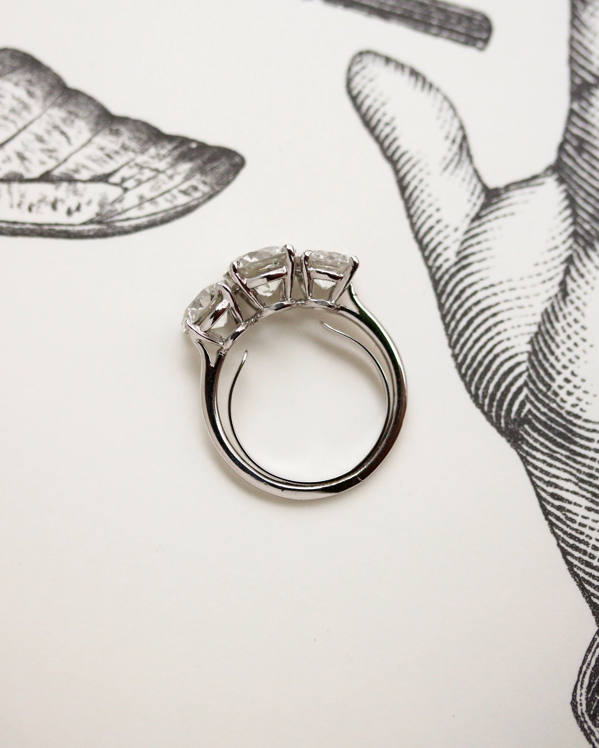 Bague Trilogie Diamants Certifiés et Platine - Image 6
