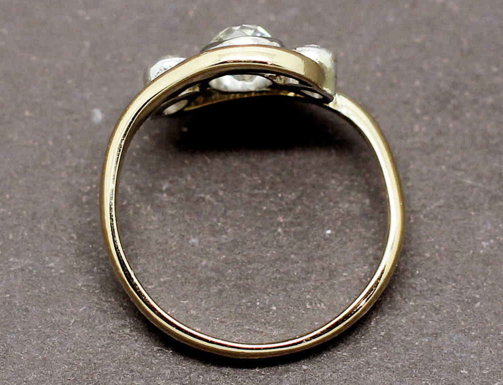 Bague Trilogie Façon Tourbillon Diamants - Image 5