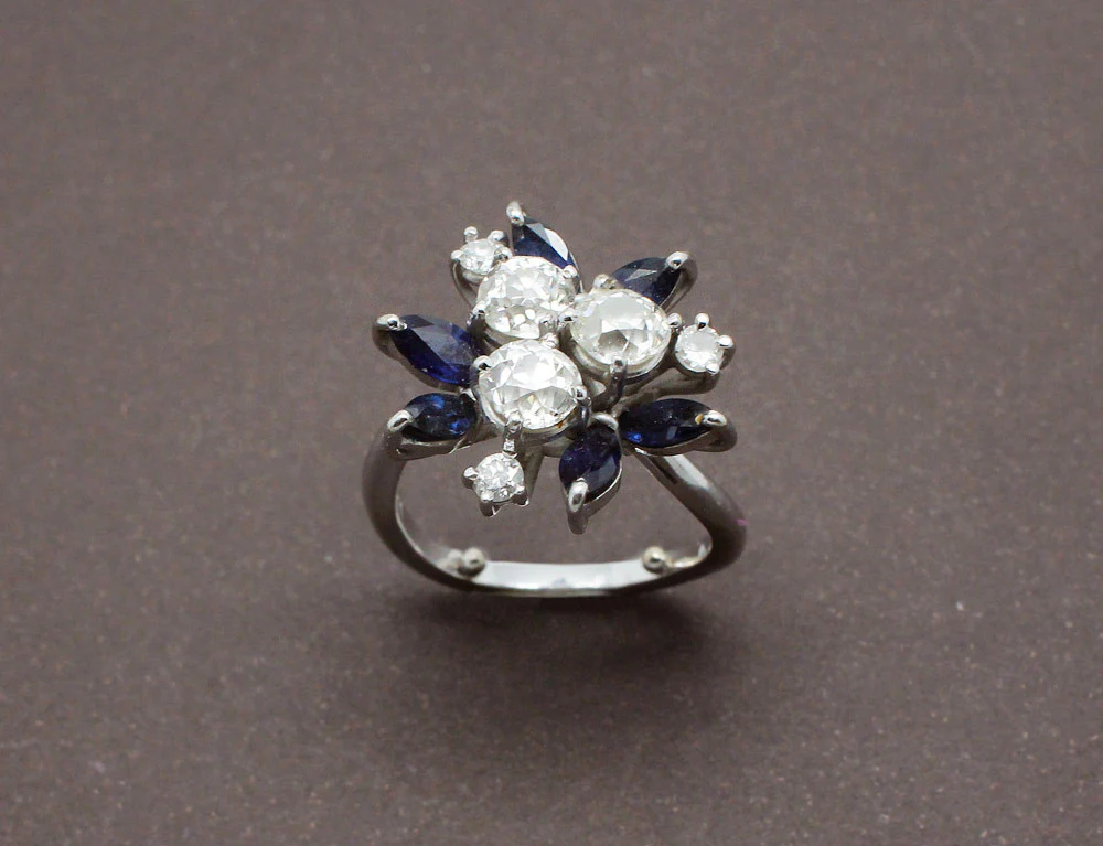 Bague Vintage Diamants et Saphirs Navette - Image 2