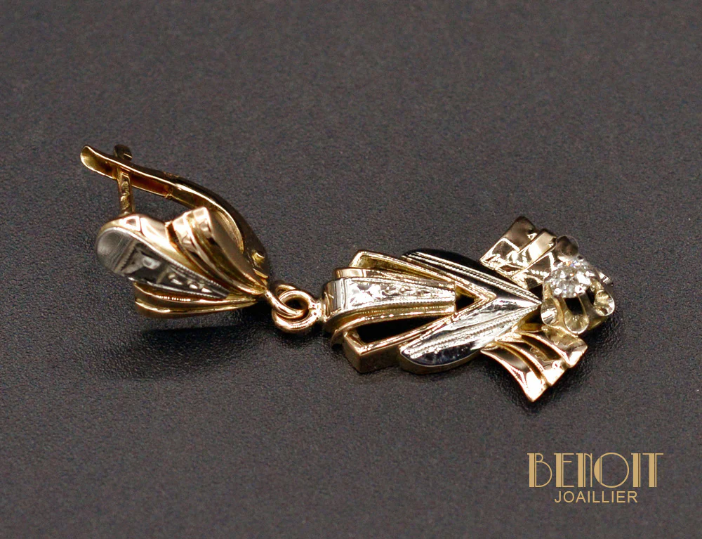 Boucles d'Oreilles des Années 40 Serties de Diamants - Image 3