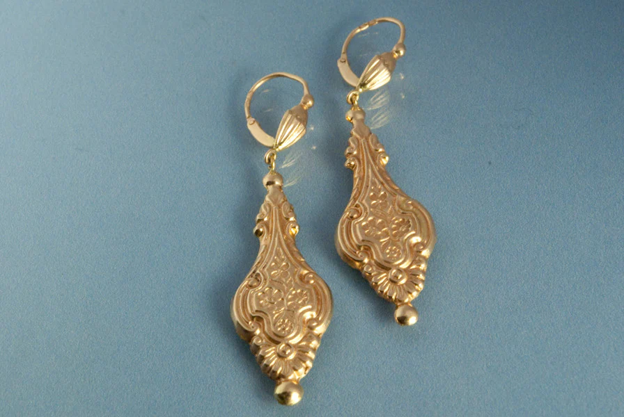 Boucle d'oreille 1900 en Or - Image 2