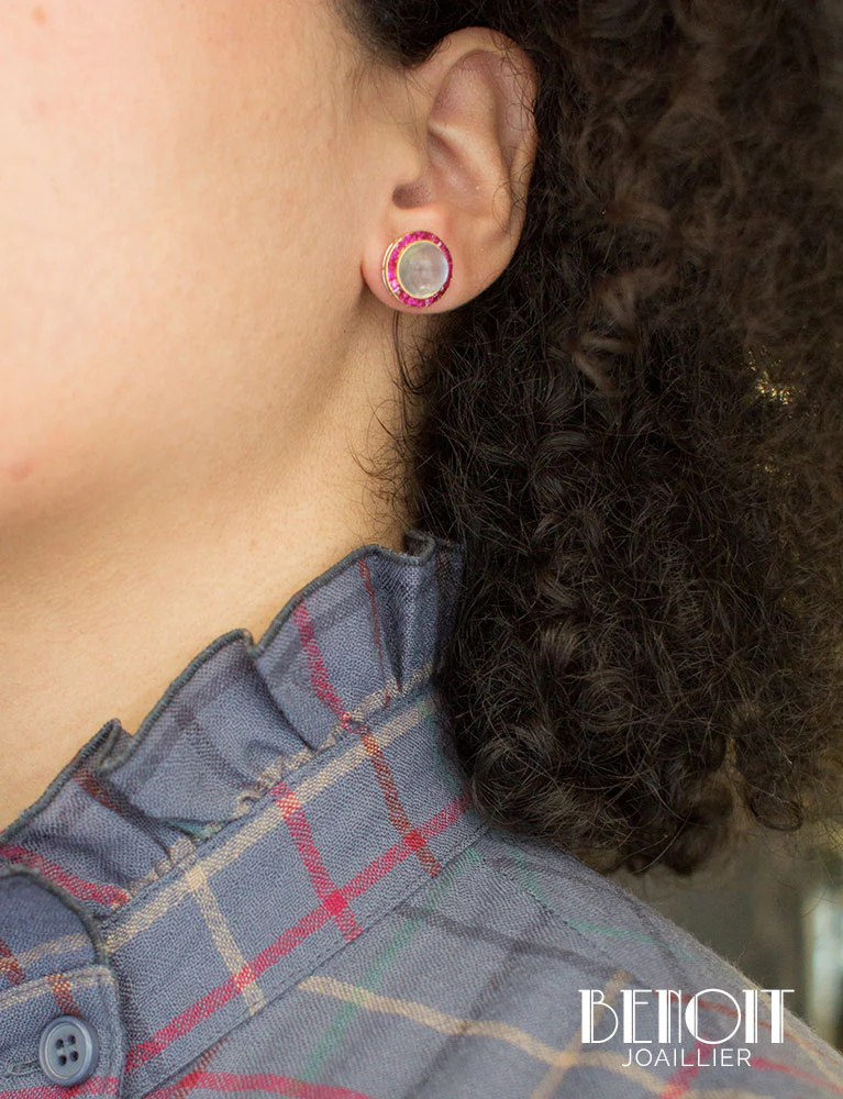 Boucles d'Oreilles Cartier Pierres de Lune et Verneuils - Image 5