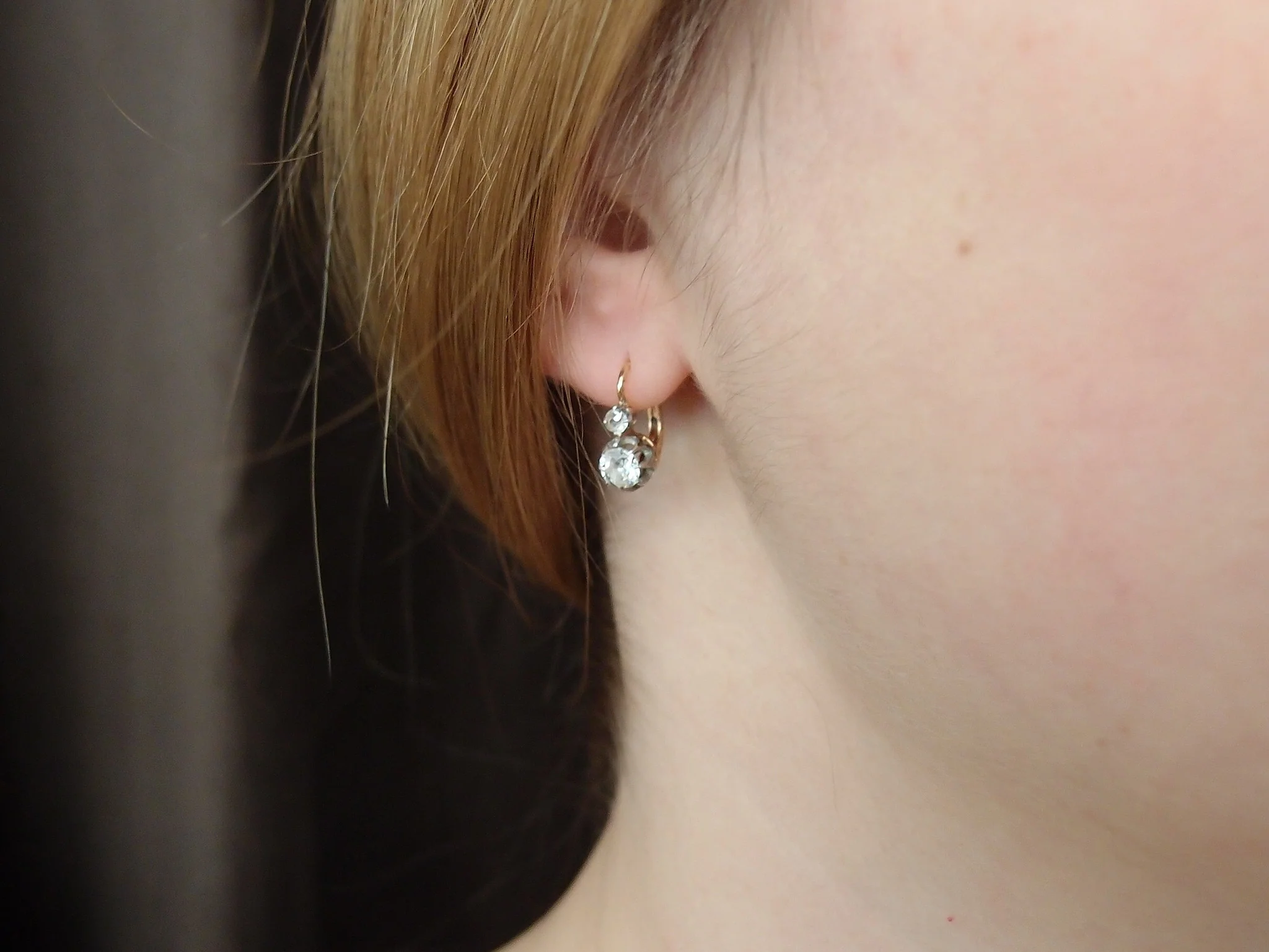 boucles d'oreilles "dormeuses" or et diamants - Image 5
