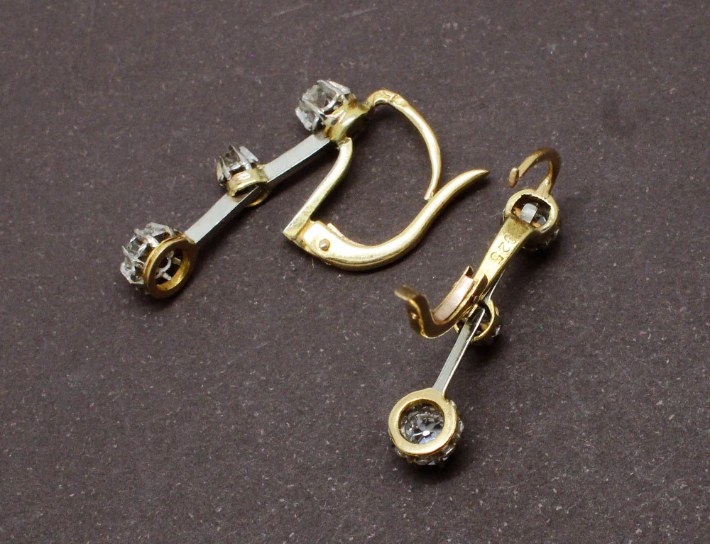 Boucles d'Oreilles Pendantes 3 Diamants - Image 3
