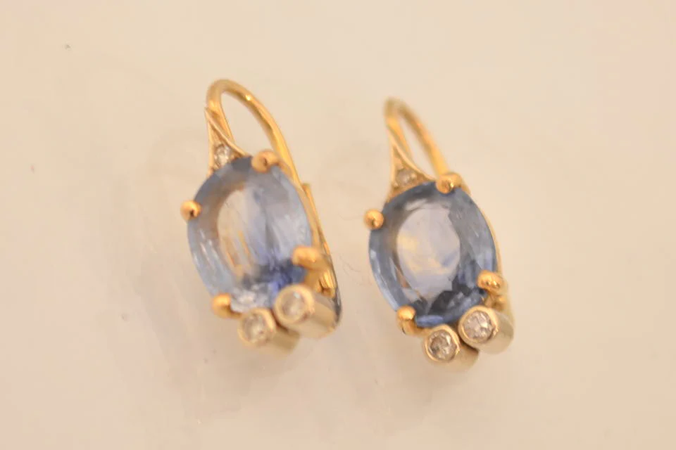 Boucles d'Oreilles Saphirs et Diamants