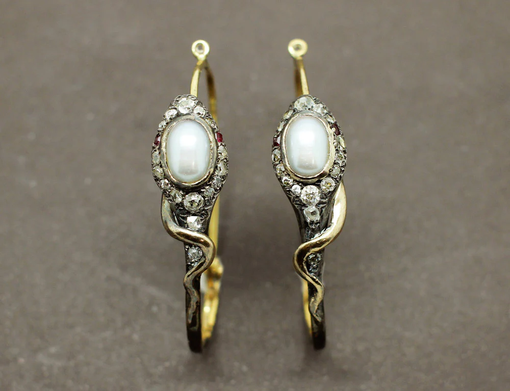 Boucles d'oreilles Serpent (Créoles) Début XIXe (Parure)