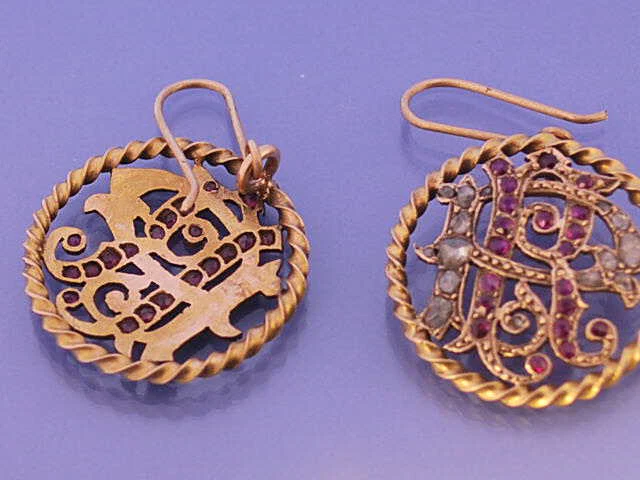boucles oreille ancienne en or rubis et diamants taille rose - Image 3