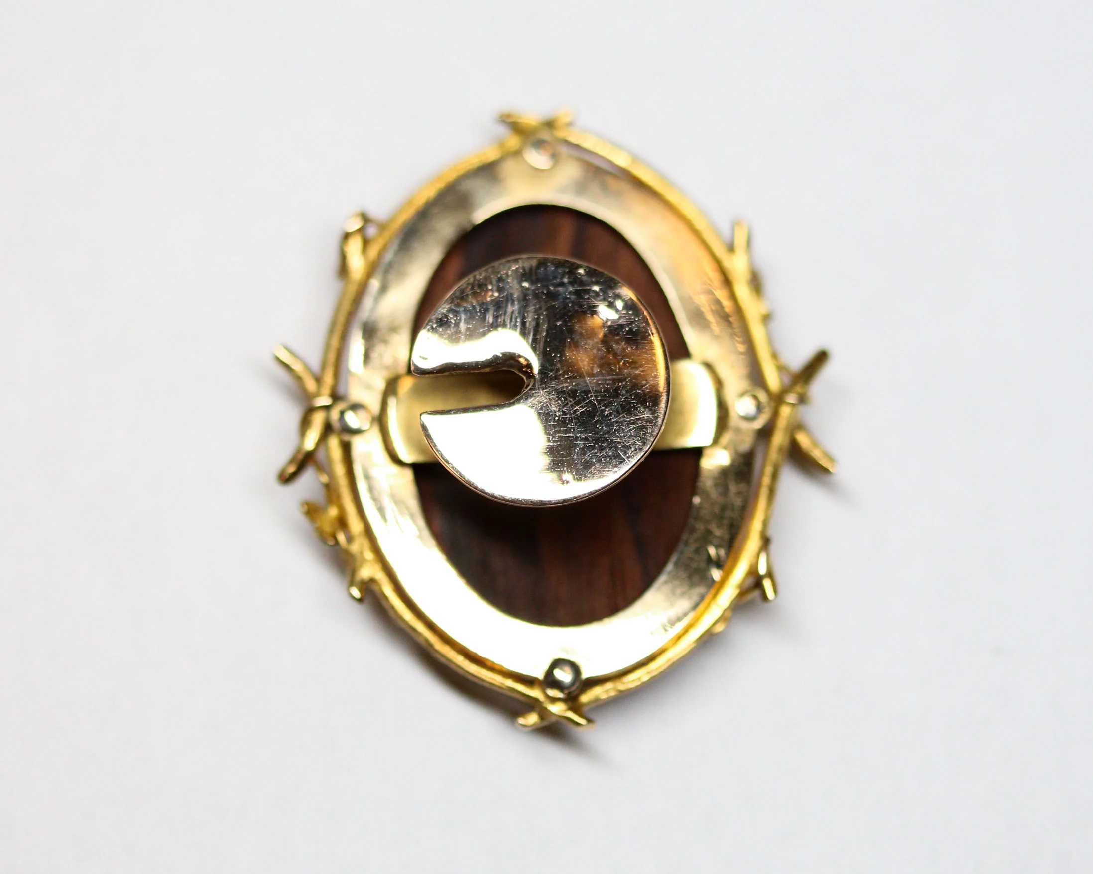 Boutonnière Ancienne Or et Bois Peint - Image 6