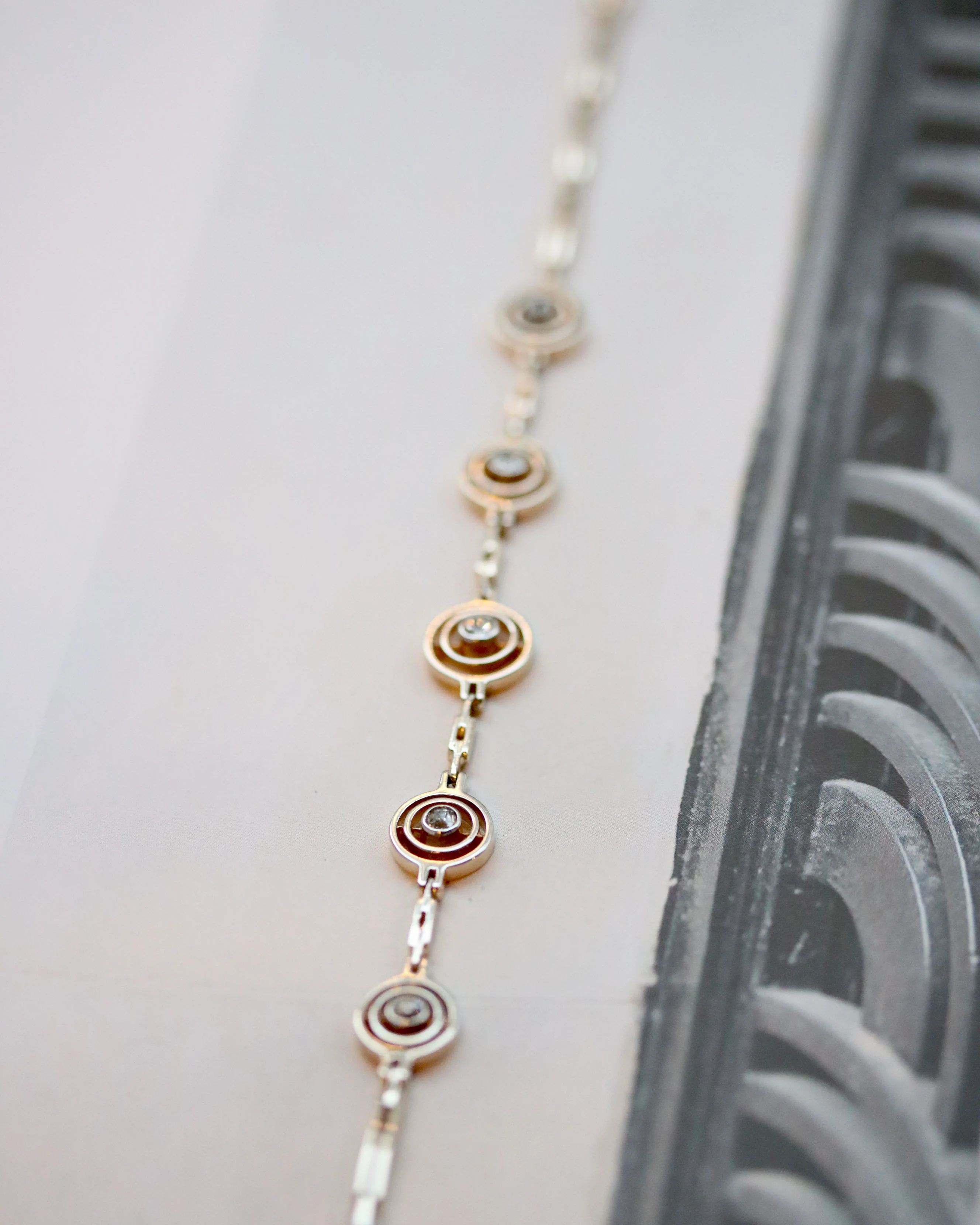 Bracelet Articulé en Deux Ors et Diamant - Image 2