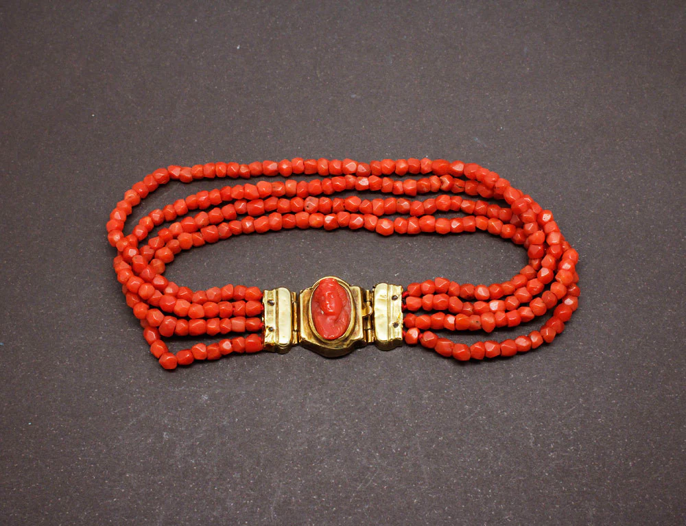 Bracelet Camée et Perles de Corail - Image 2