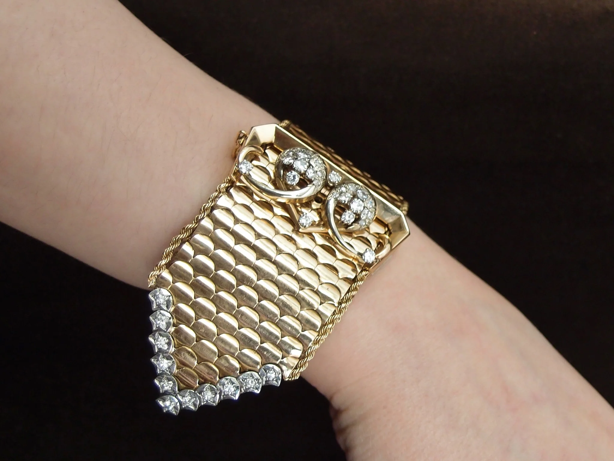 bracelet ceinture vers 1950 , or 18 carats et diamants, 118.6 gr - Image 6