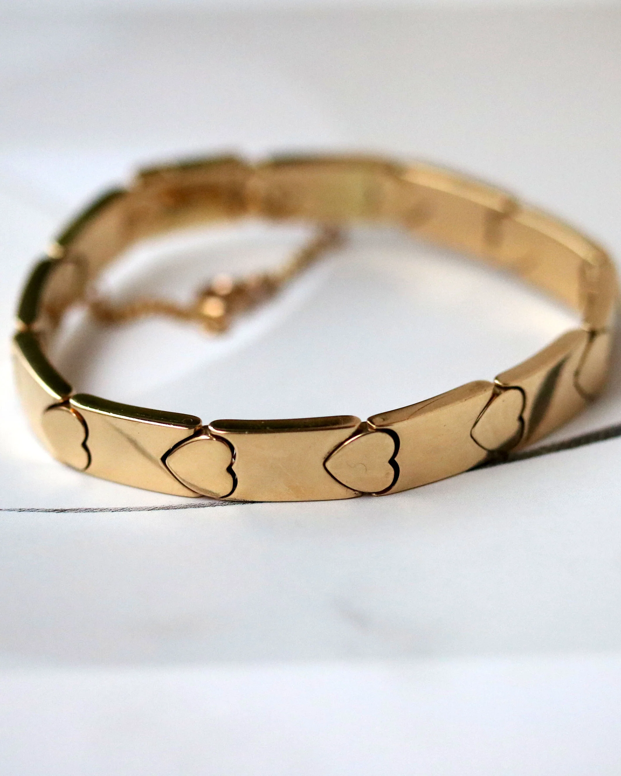 Bracelet Maille Articulée Cœur signé "Piaget" en Or Jaune