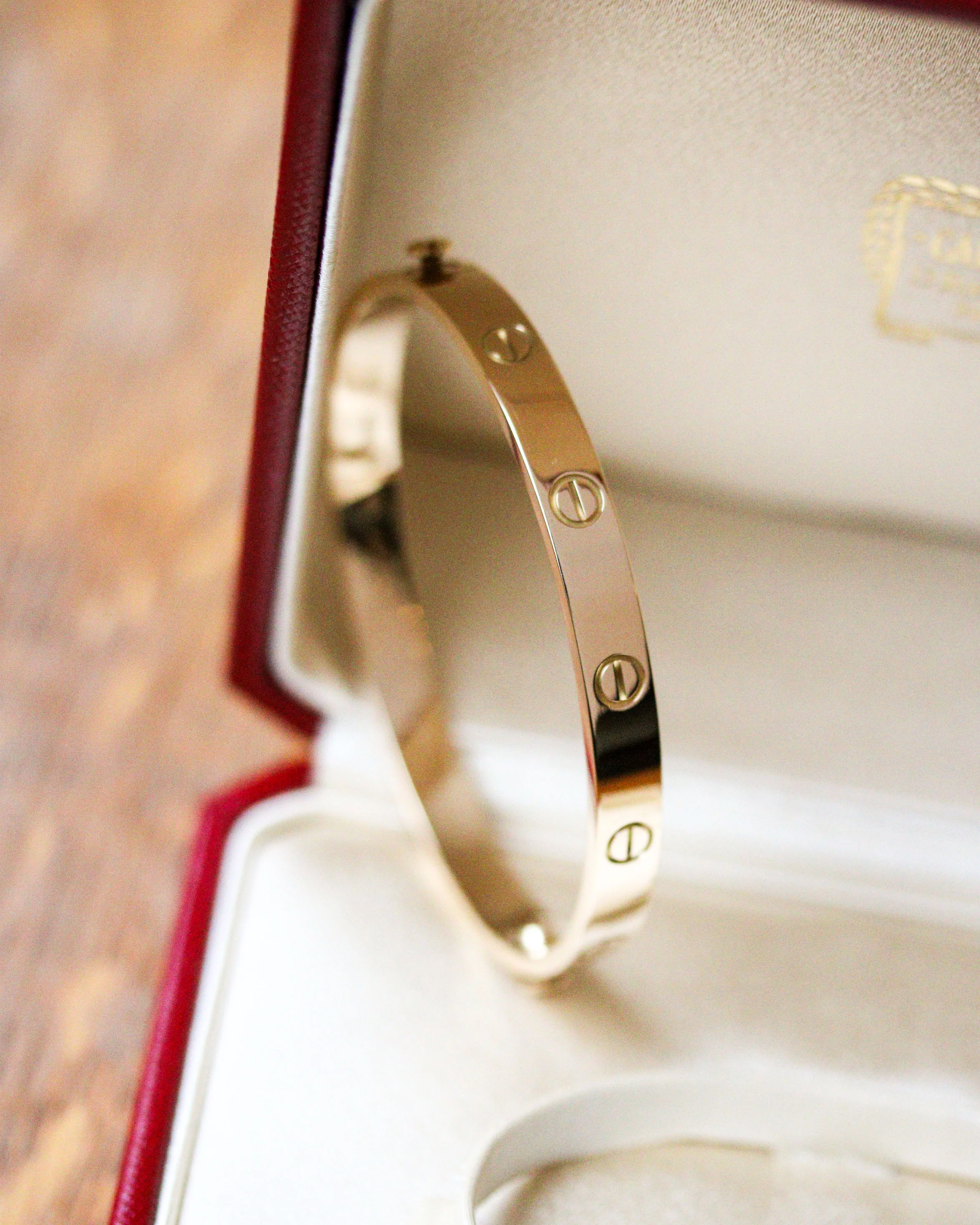 Bracelet Love Classique signé "Cartier" Or Jaune - Image 3