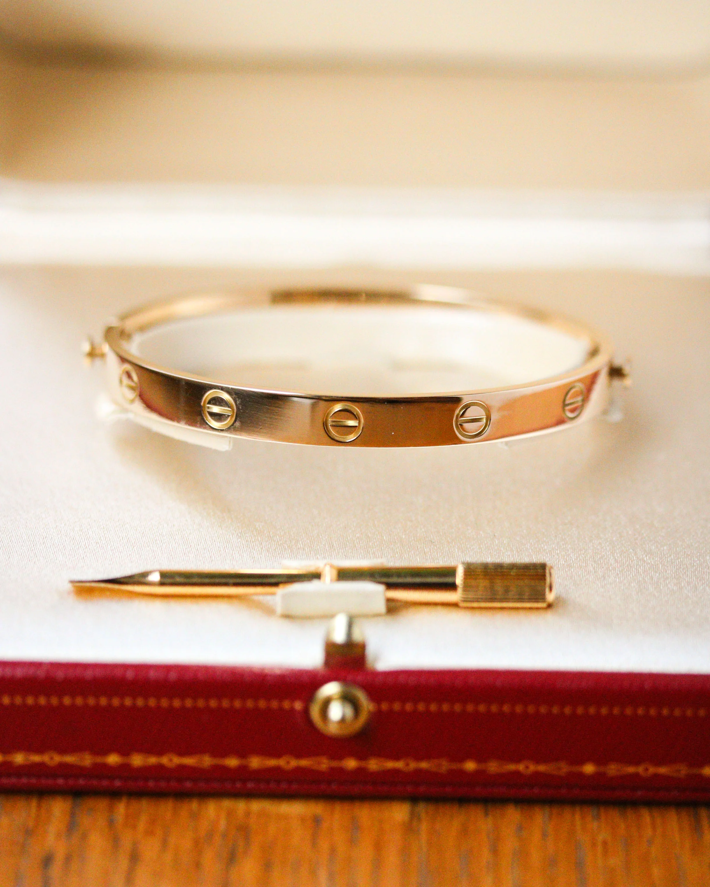 Bracelet Love Classique signé "Cartier" Or Jaune - Image 6