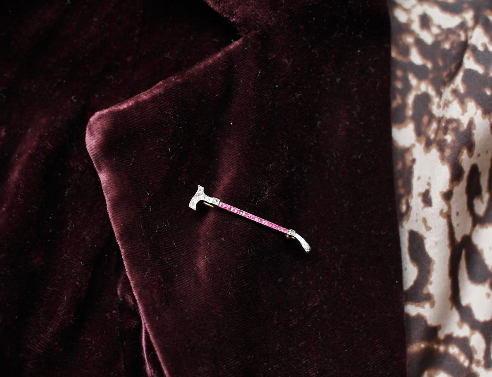 Broche Cravache Art Déco Rubis et Diamants - Image 4