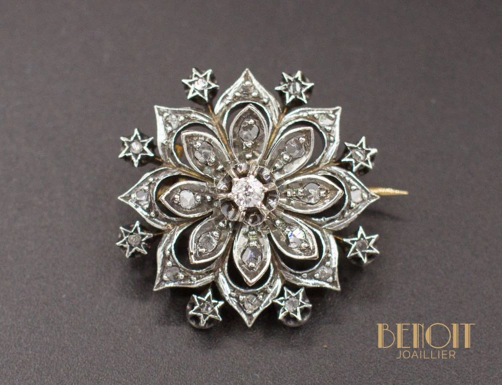 Broche Fleur Ancienne Diamants
