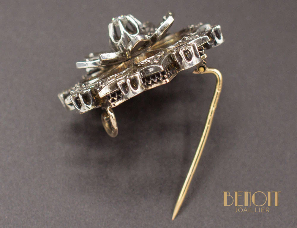 Broche Fleur Ancienne Diamants - Image 3