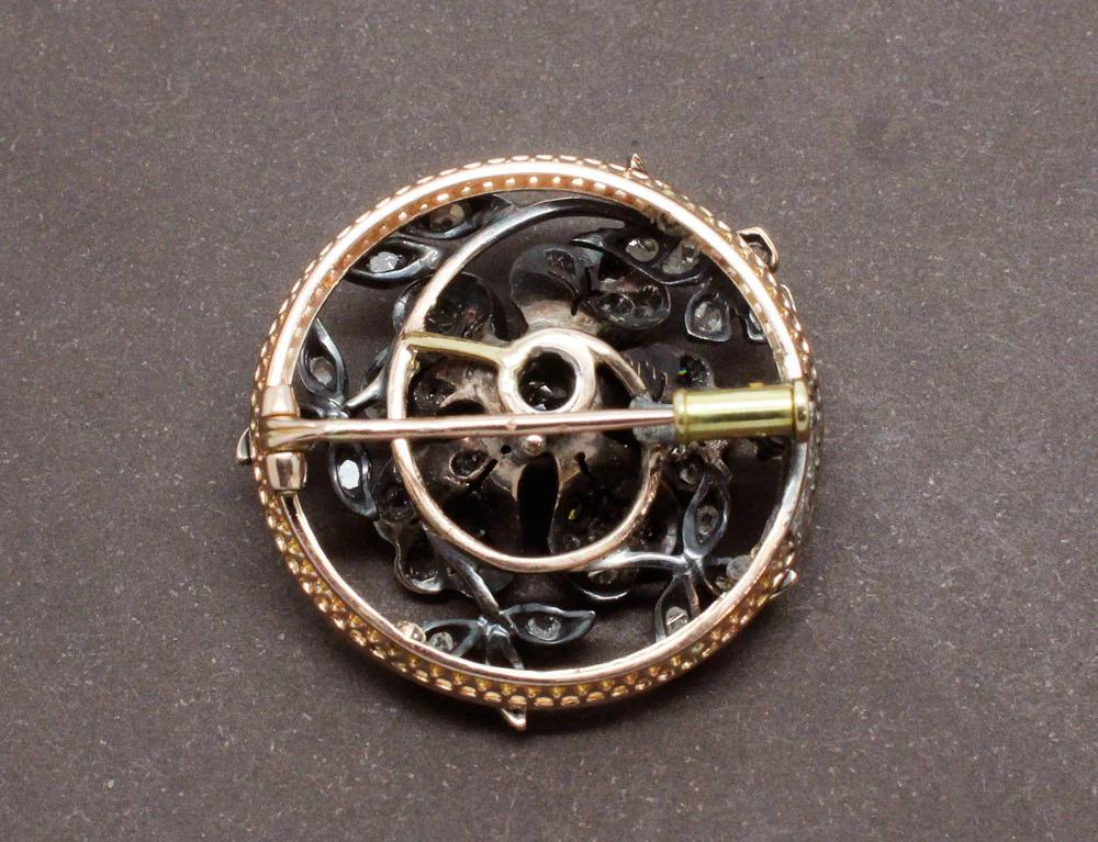 Broche Fleur D'Églantine Diamants - Image 3