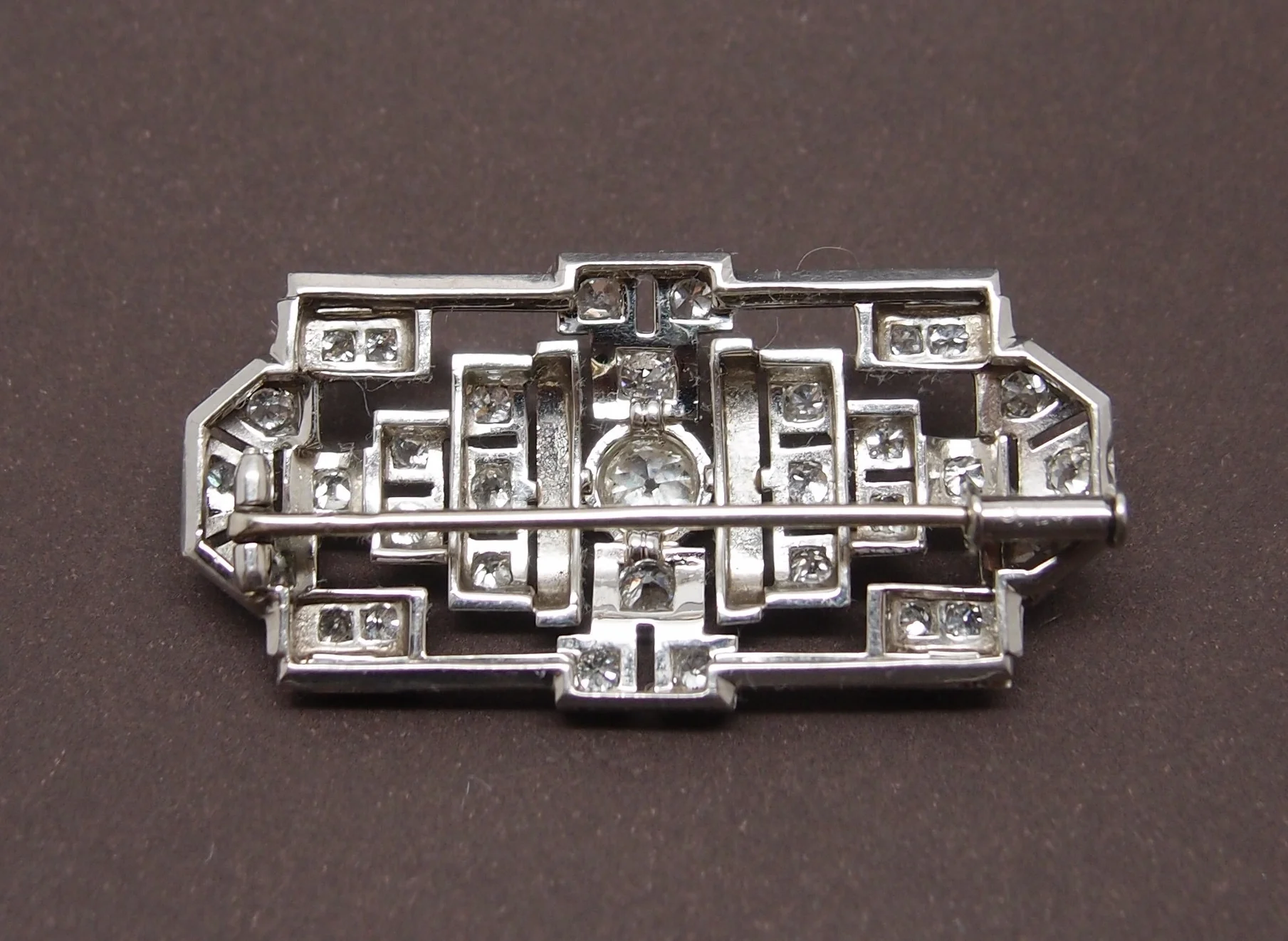 Broche "Plaque" Platine et diamants - Image 2