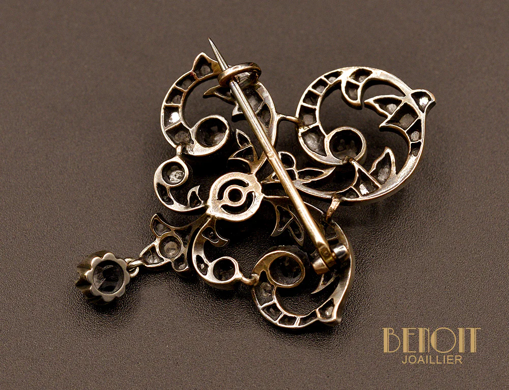 Broche Feuille d'Acanthe en Diamants XIXe Siècle - Image 3