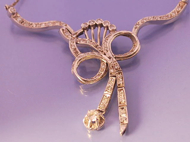 collier art deco diamants